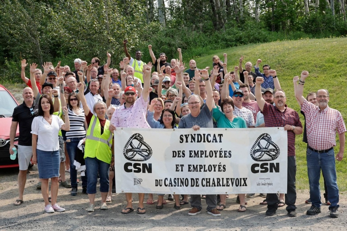 Grevă generală nelimitată în cazinourile din Quebec: lupta pentru salarii i-a scos pe oameni în stradă