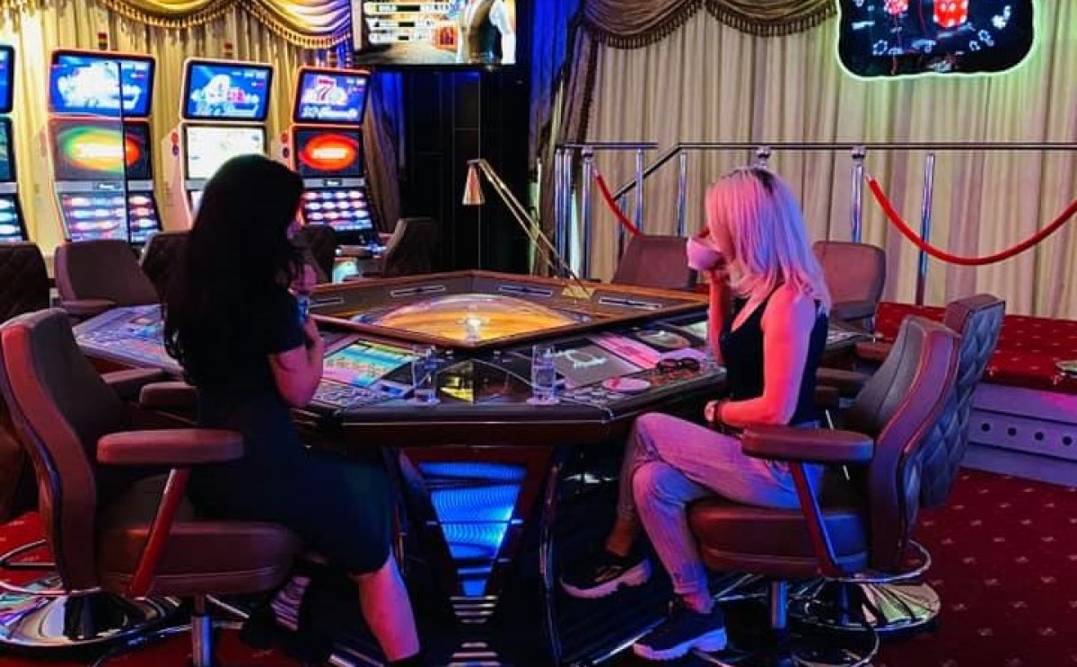 Interiorul Metropolis Casino din Iulius Mall    FOTO: Facebook Metropolis Casino@Iulius Mall