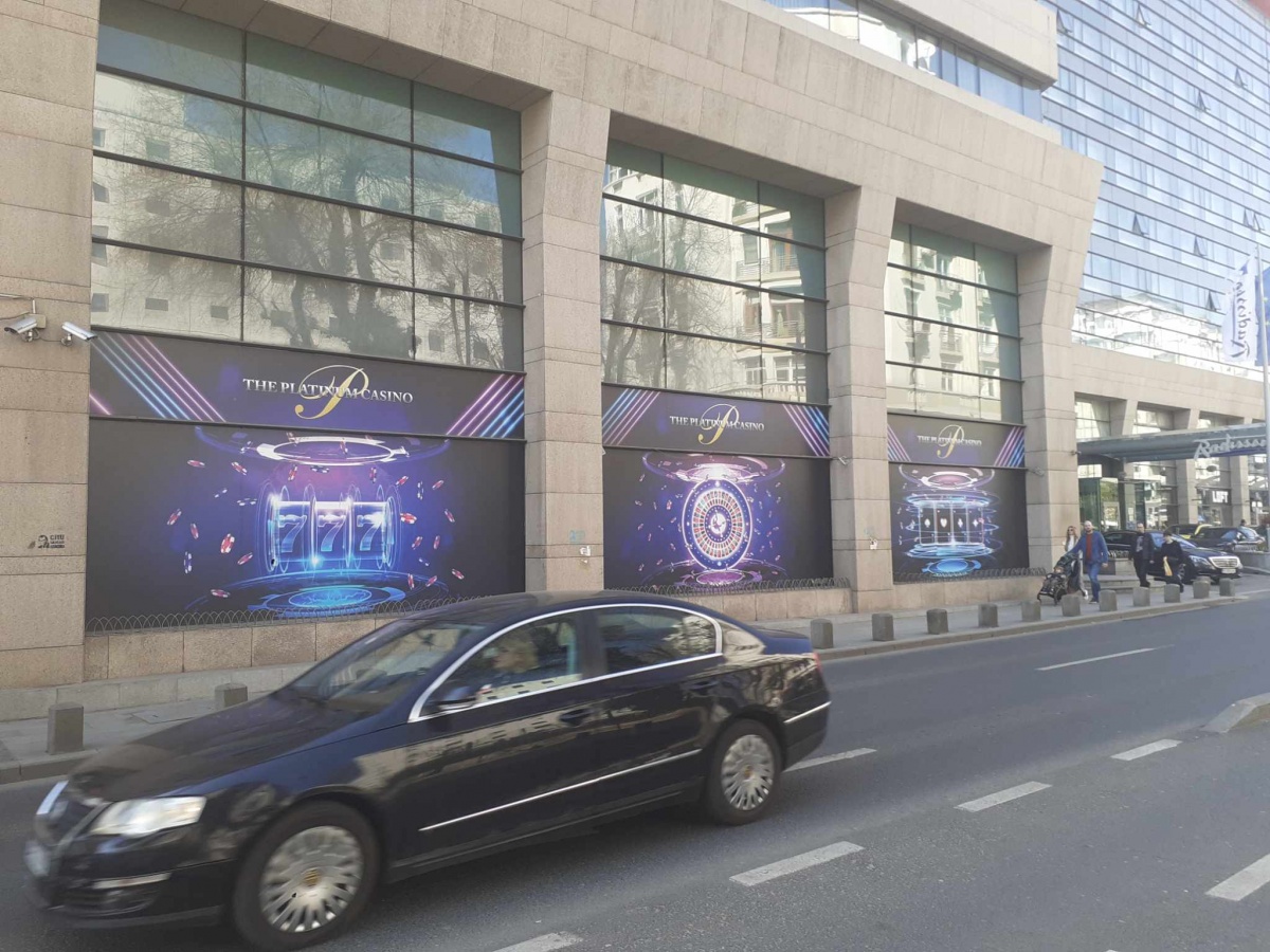 Platinum face bani cu licența revocată