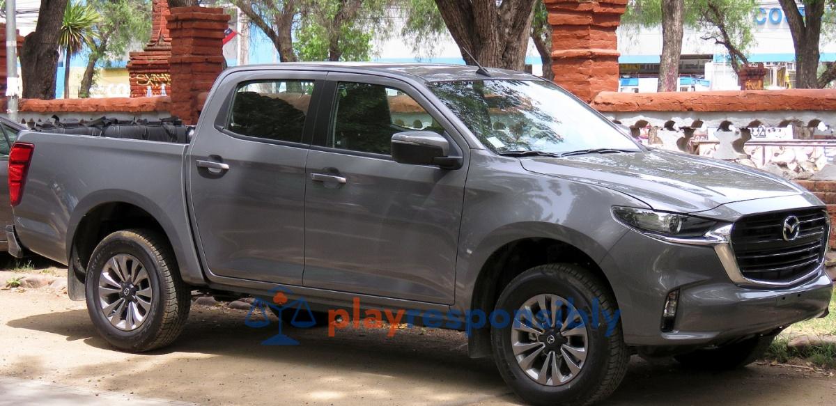 Camioneta Mazda BT 50, vedeta licitației