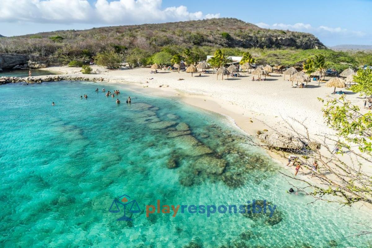 Haos în Curaçao: CA al autorității de reglementare a demisionat. Sute de operatori globali se bazează pe licențe emise în „Vestul Sălbatic al jocurilor de noroc”