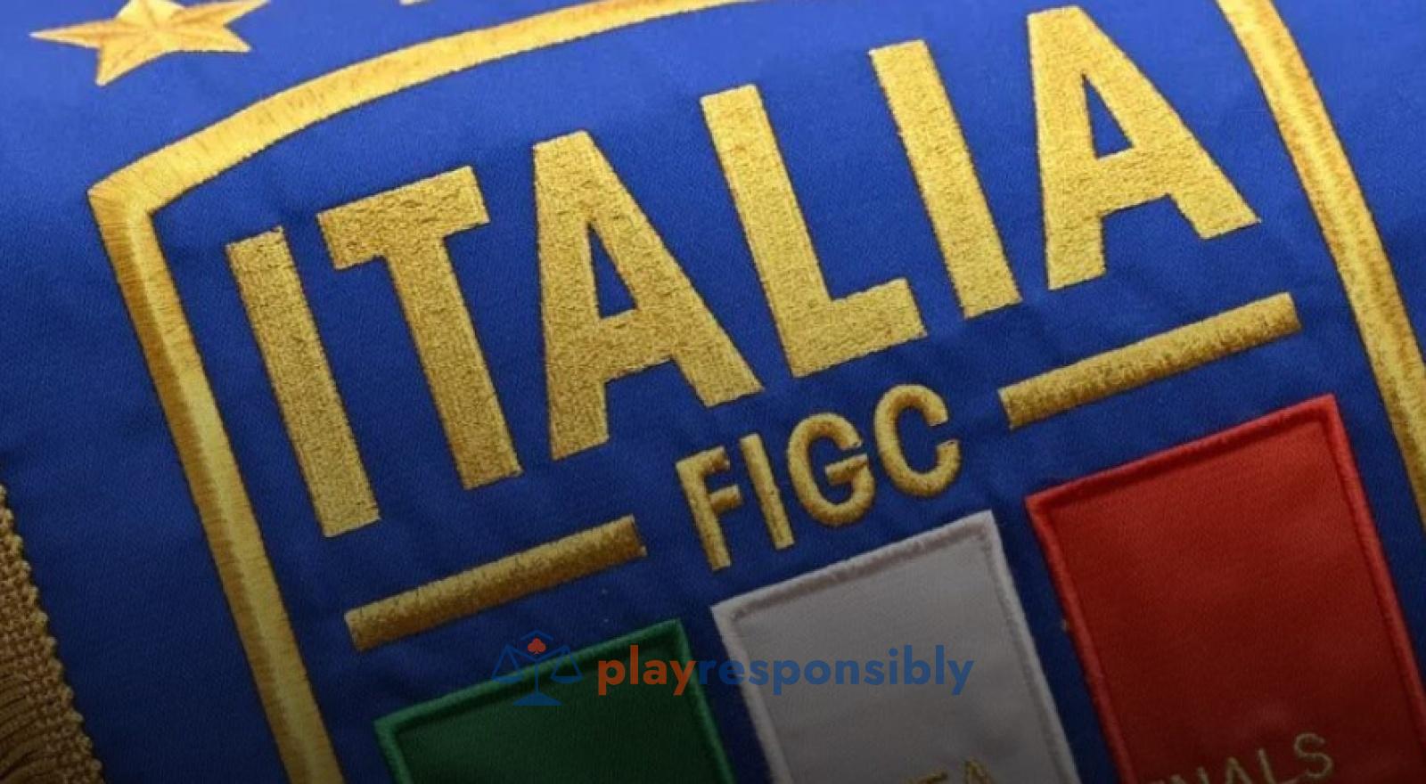 Fotbaliști italieni suspendați pentru pariuri