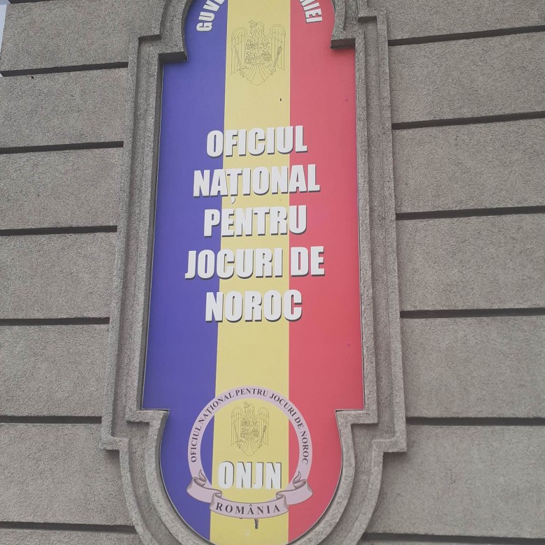 Sigla ONJN de pe clădire aflată pe Calea Victoriei, la numărul 9