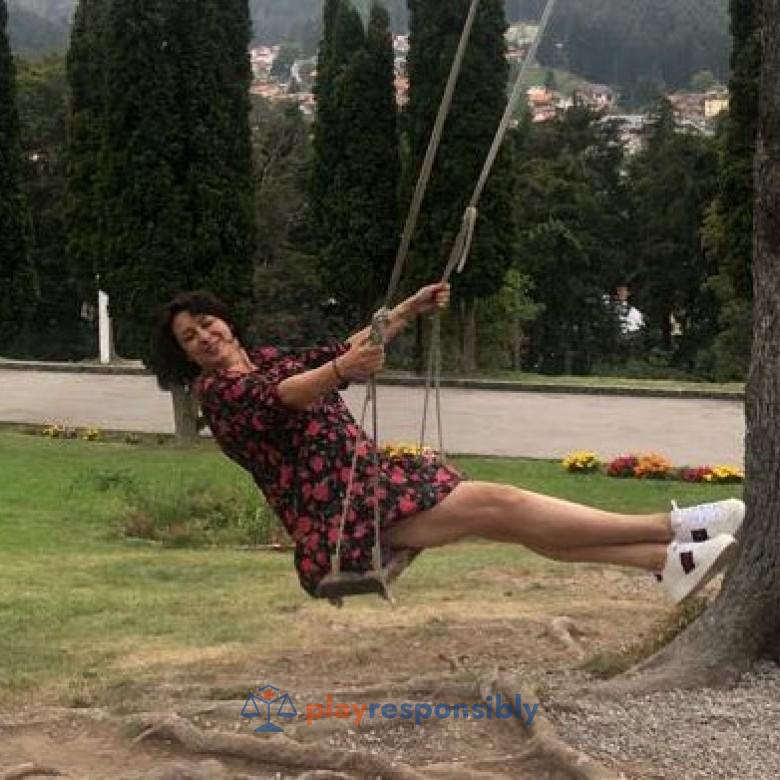 Erika, lăsată singură în parc   FOTO Facebook